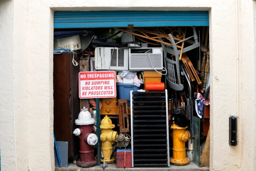 Garage Cleanouts Service Garage Cleanouts Service